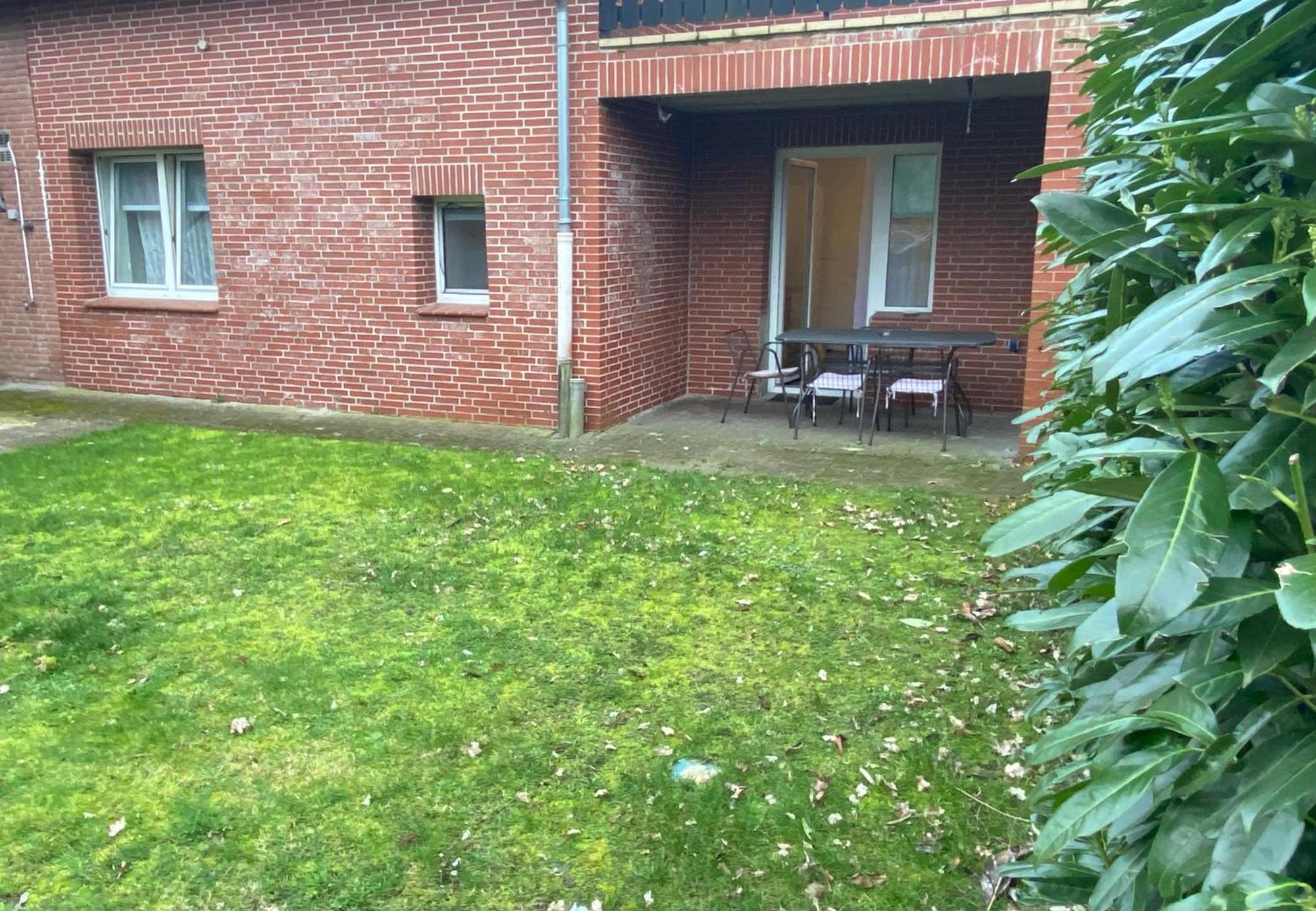 Smile Apartment Tiddische Exterior foto